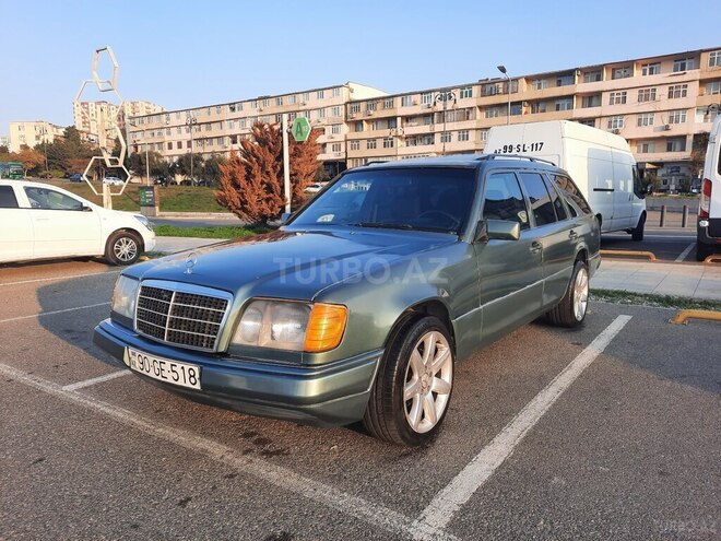 Mercedes E 250 1993, 942,000 km - 2.5 l - Bakı