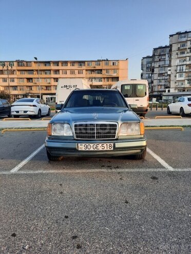 Mercedes E 250 1993, 942,000 km - 2.5 l - Bakı