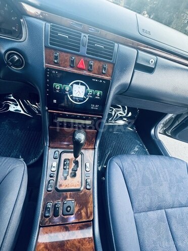 Mercedes E 270 2000, 522,000 km - 2.7 l - Bakı