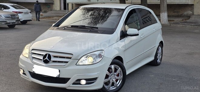 Mercedes B 180 2010, 192,000 km - 1.7 l - Sumqayıt