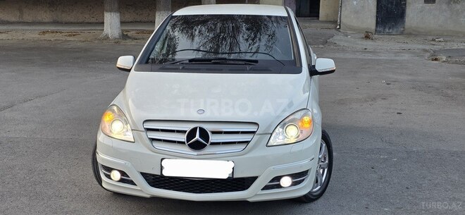 Mercedes B 180 2010, 192,000 km - 1.7 l - Sumqayıt