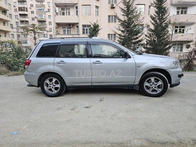 Mitsubishi Airtrek 2003, 380,000 km - 2.0 л - Bakı