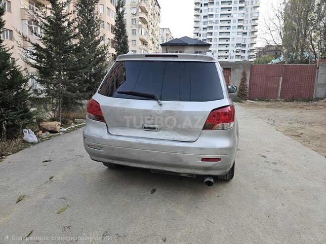 Mitsubishi Airtrek 2003, 380,000 km - 2.0 л - Bakı