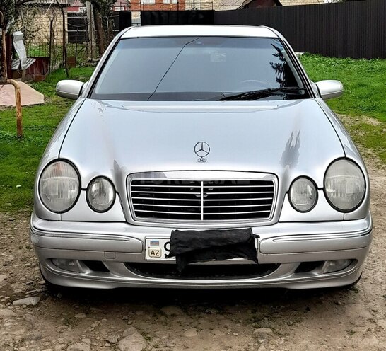Mercedes E 240 1999, 309,000 km - 2.4 l - Masallı