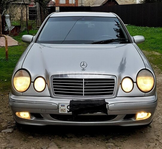 Mercedes E 240 1999, 309,000 km - 2.4 l - Masallı