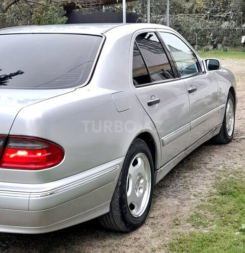 Mercedes E 240 1999, 309,000 km - 2.4 l - Masallı