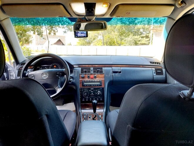 Mercedes E 240 1999, 309,000 km - 2.4 l - Masallı