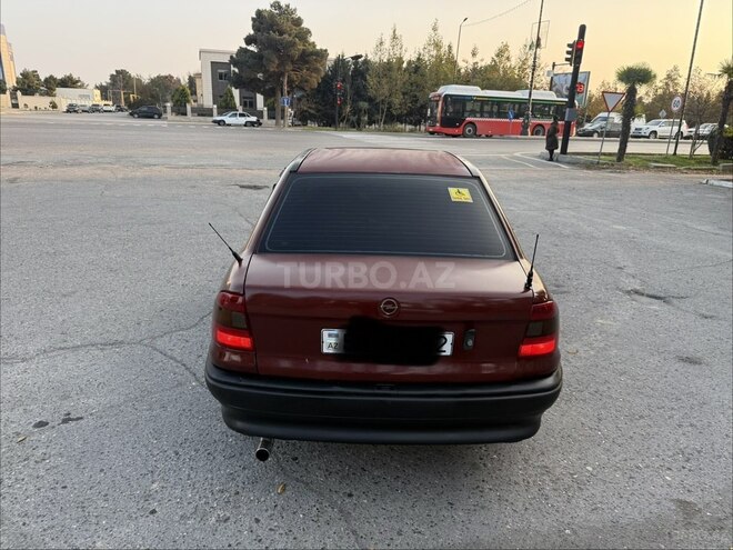 Opel Astra 1994, 329,000 km - 1.6 l - Bakı