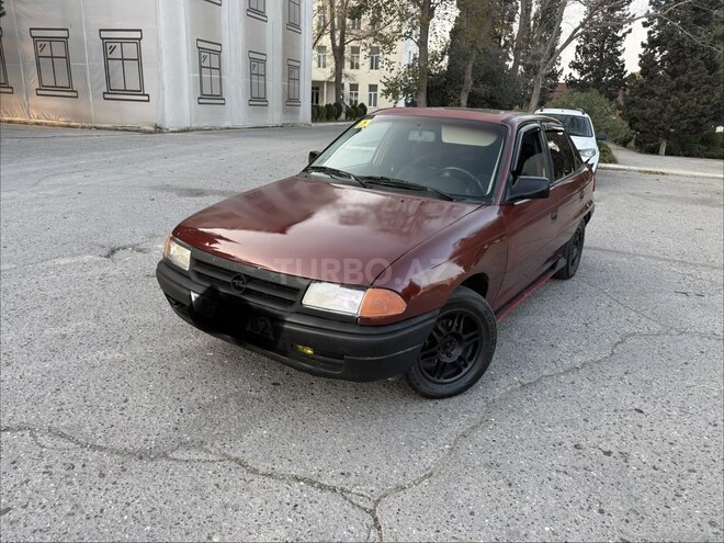 Opel Astra 1994, 329,000 km - 1.6 l - Bakı