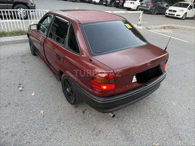 Opel Astra 1994, 329,000 km - 1.6 l - Bakı