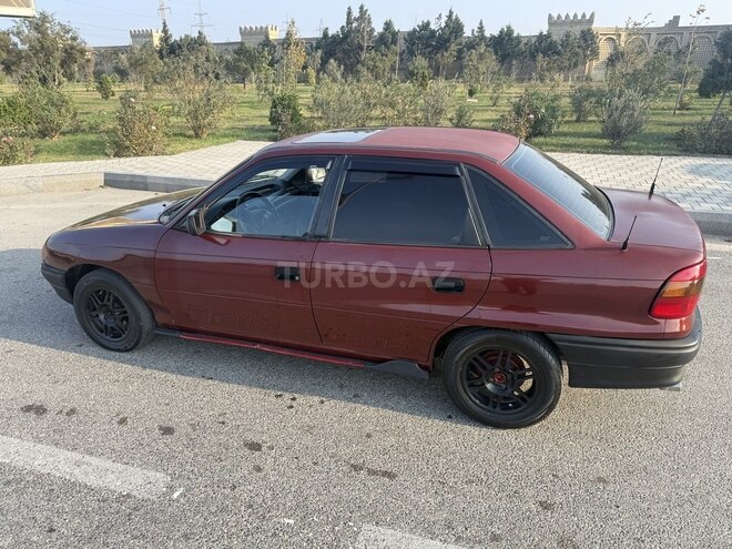 Opel Astra 1994, 329,000 km - 1.6 l - Bakı