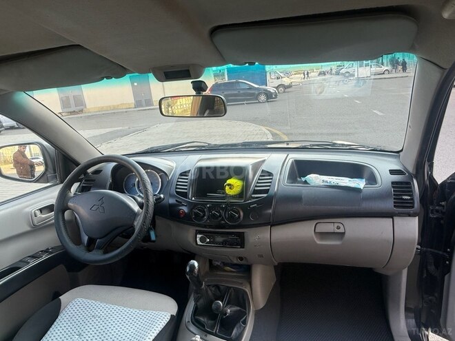 Mitsubishi L200 2008, 218,000 km - 2.5 l - Bakı