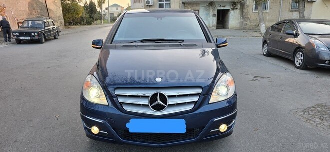 Mercedes B 180 2009, 225,000 km - 1.7 л - Sumqayıt