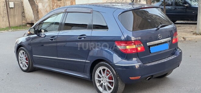 Mercedes B 180 2009, 225,000 km - 1.7 л - Sumqayıt
