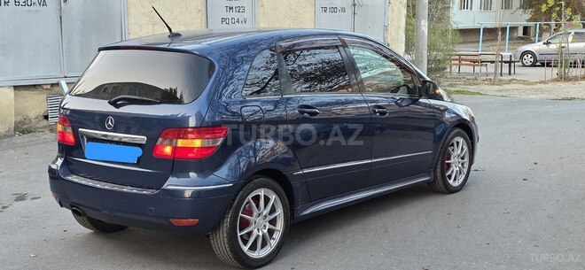 Mercedes B 180 2009, 225,000 km - 1.7 л - Sumqayıt