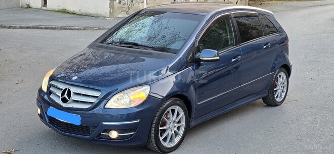 Mercedes B 180 2009, 225,000 km - 1.7 л - Sumqayıt