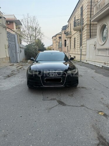 Audi A6 2013, 202,000 km - 2.0 л - Bakı