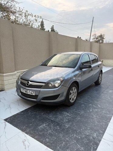 Opel Astra 2009, 230,000 km - 1.4 l - Gəncə