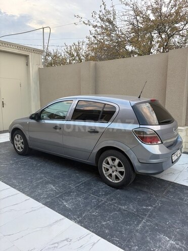 Opel Astra 2009, 230,000 km - 1.4 l - Gəncə