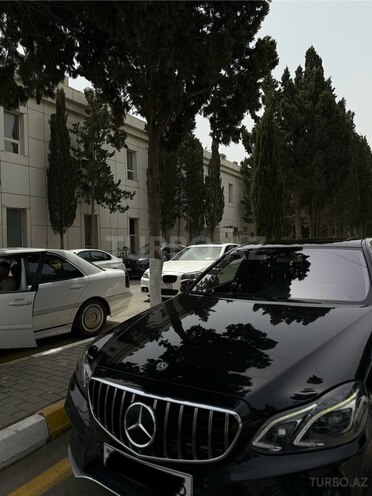 Mercedes E 220-3