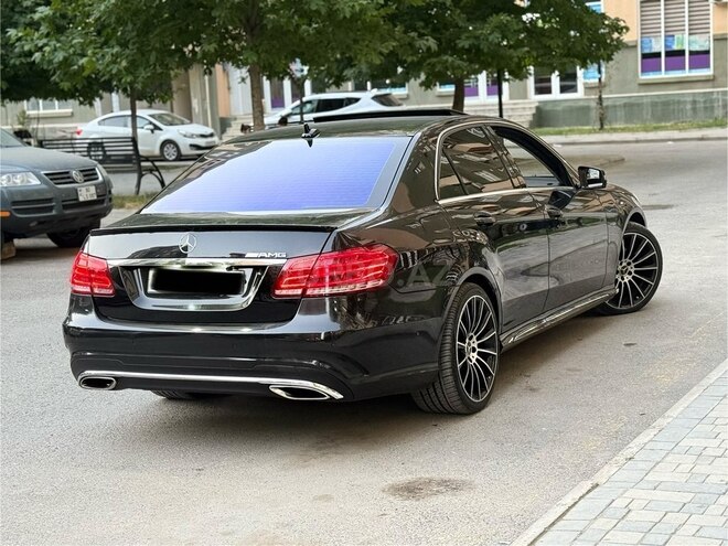 Mercedes E 220-8