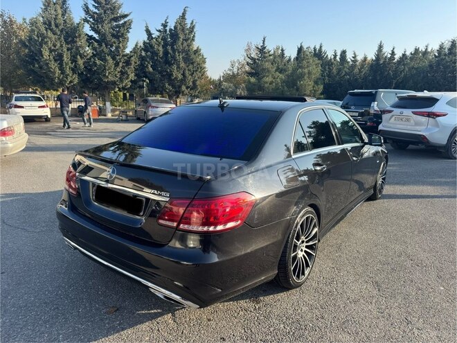 Mercedes E 220-17