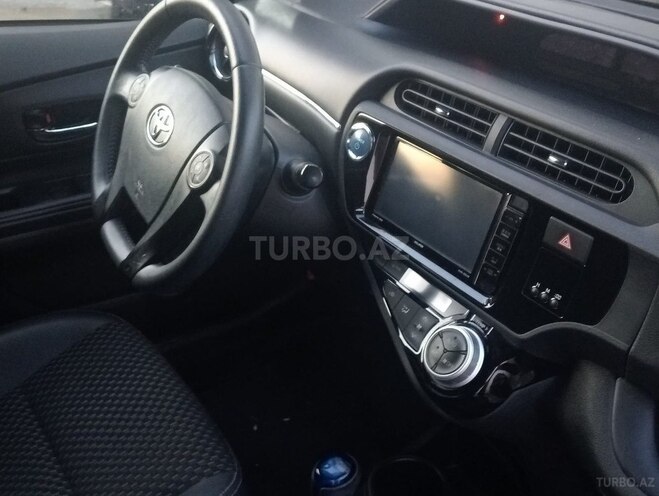 Toyota Aqua 2019, 150,000 km - 1.5 л - Bakı