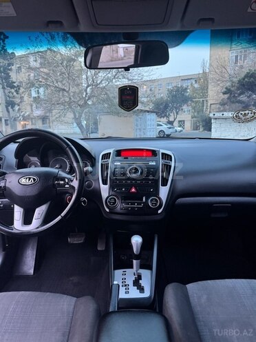 Kia  2010, 272,000 km - 1.6 l - Bakı