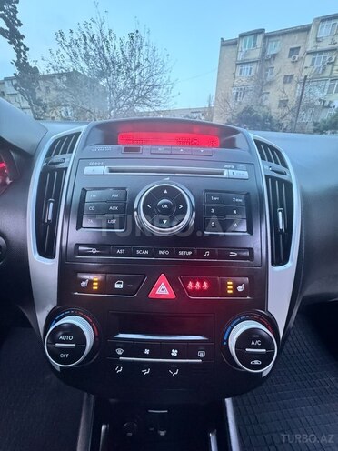 Kia  2010, 272,000 km - 1.6 l - Bakı