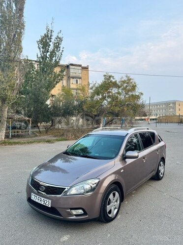 Kia  2010, 272,000 km - 1.6 l - Bakı
