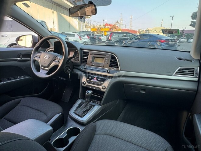 Hyundai Elantra 2018, 39,109 km - 2.0 l - Bakı