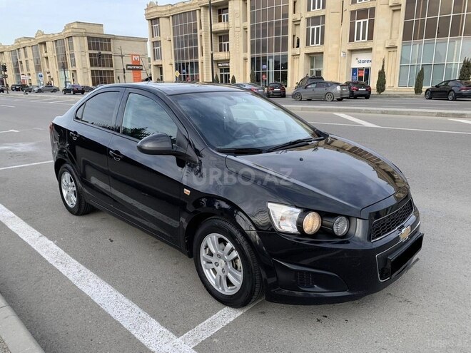 Chevrolet Aveo-3