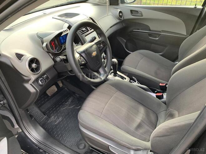 Chevrolet Aveo-7