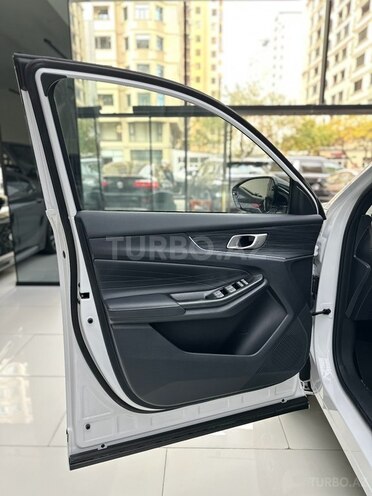 Changan Qiyuan Q05-16