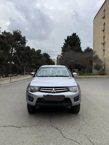 Mitsubishi L200 2014, 208,000 km - 2.5 l - Bakı