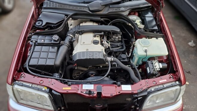 Mercedes C 200 1999, 193,542 km - 2.0 l - Bakı