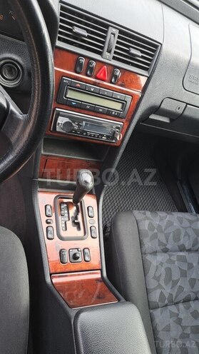 Mercedes C 200 1999, 193,542 km - 2.0 l - Bakı