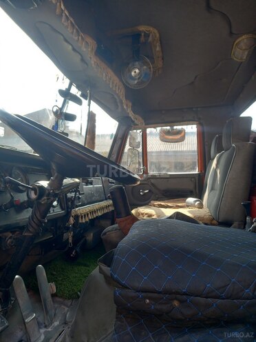KamAz 55111 1989, 550,000 km - 11.0 l - Qazax