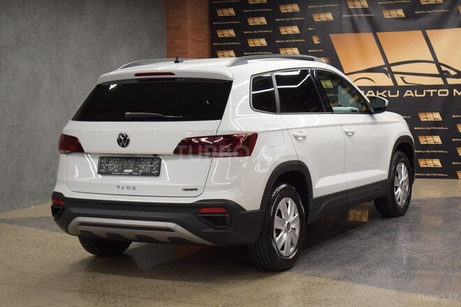 Volkswagen Taos-8