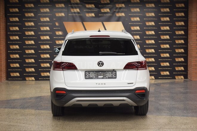 Volkswagen Taos-7