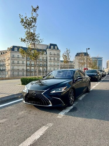 Lexus ES 300h 2023, 43,100 km - 2.5 l - Bakı
