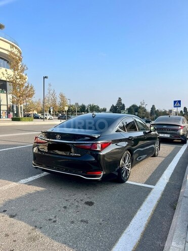 Lexus ES 300h 2023, 43,100 km - 2.5 l - Bakı