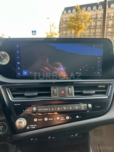 Lexus ES 300h 2023, 43,100 km - 2.5 l - Bakı