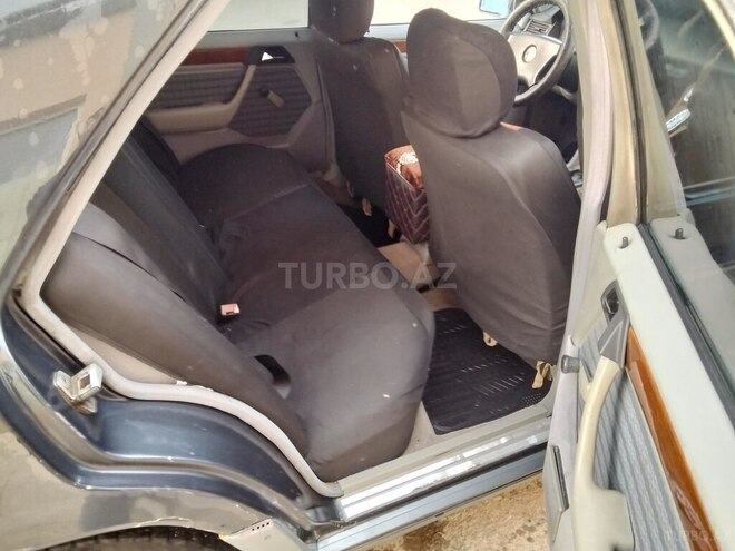 Mercedes E 200 1990, 300,000 km - 2.0 l - Bakı
