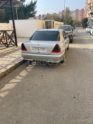 Mercedes C 220 1999, 298,000 km - 2.2 л - Bakı