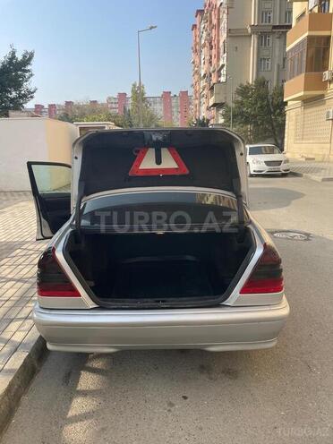 Mercedes C 220 1999, 298,000 km - 2.2 л - Bakı