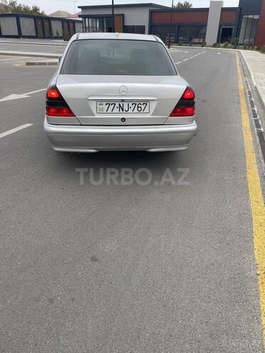 Mercedes C 220 1999, 298,000 km - 2.2 л - Bakı