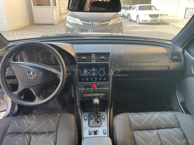 Mercedes C 220 1999, 298,000 km - 2.2 л - Bakı