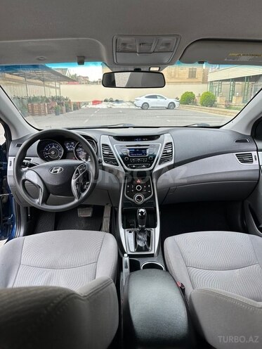 Hyundai Elantra 2015, 255,000 km - 1.8 л - Bakı