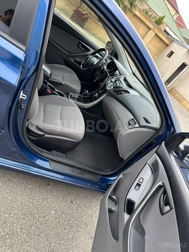 Hyundai Elantra 2015, 255,000 km - 1.8 л - Bakı